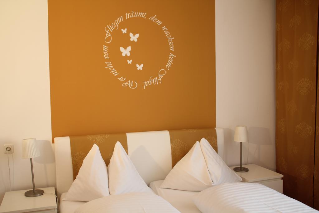 Stadthotel Guertler Amstetten Bagian luar foto