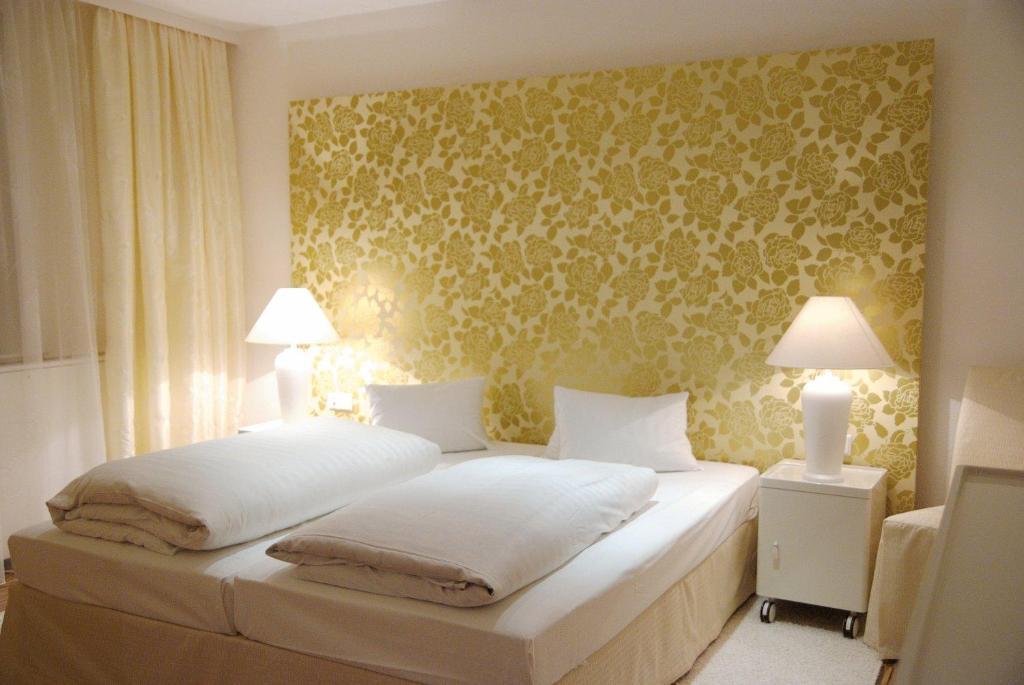 Stadthotel Guertler Amstetten Bagian luar foto